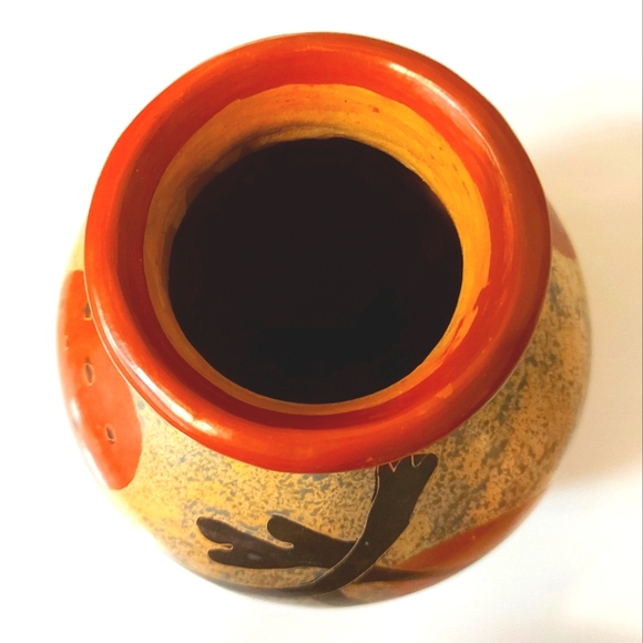 Artisan Ceramic Frog Vase - Picture 4 of 10